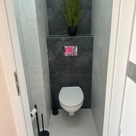 Pokoje- Wynajem Krotkoterminowy Homestay Szczecin