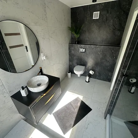 Privatunterkunft Pokoje- Wynajem Krotkoterminowy *